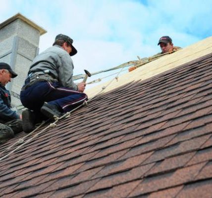 The Do's and Don'ts of Working with Roof Installation Contractors